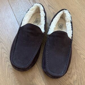 Ugg Ascot Slipper - Espresso Brown - Like New - Men’s Size 11